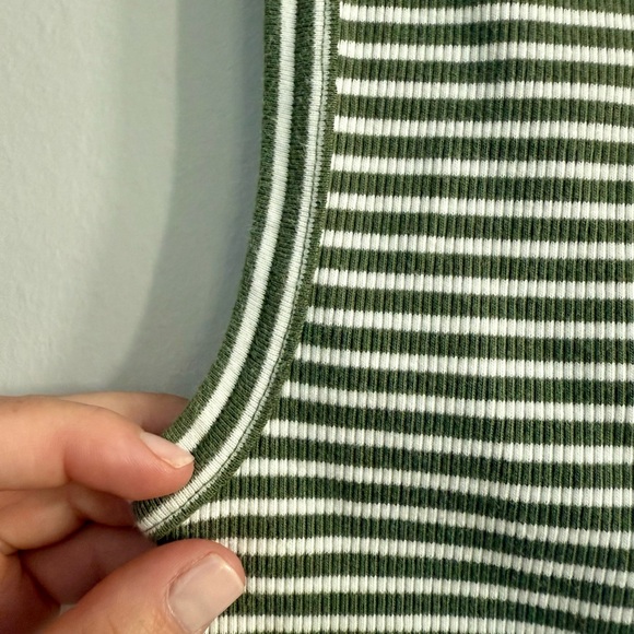 Aerie Ribbed Tank - Picture 4 of 4